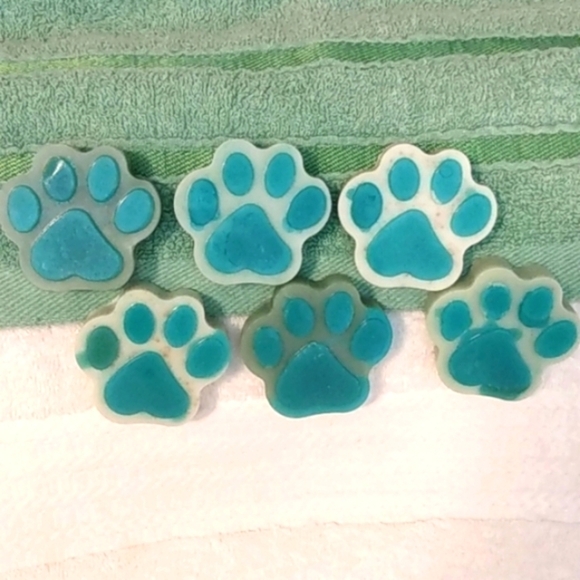 HANDCRAFTED DOG SHAMPOO BARS OATMEAL BERGAMOT SKIN SOOTHING SOAP 6 PIECE SET NWT - Picture 3 of 4